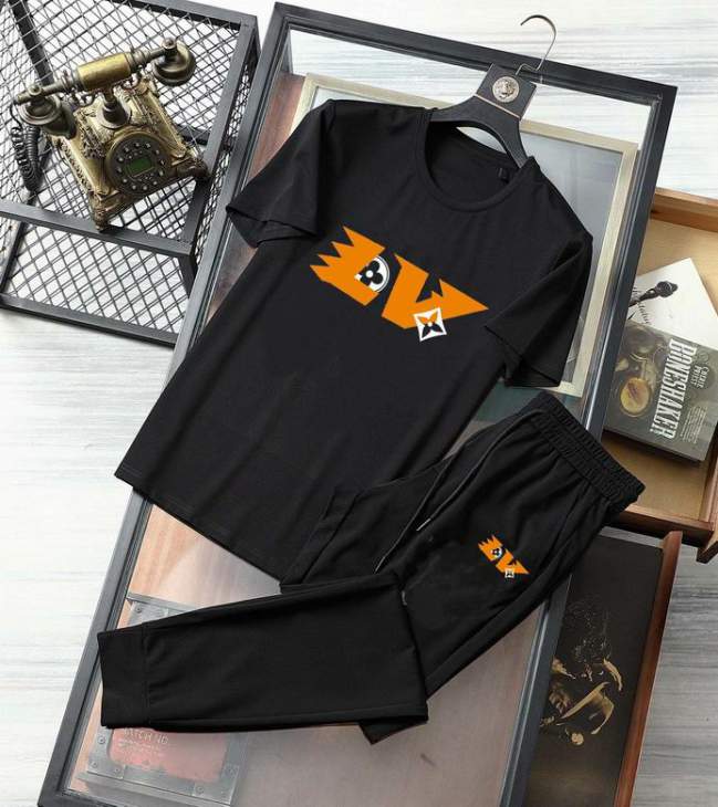 Picture of LV Shirt Pant Suits _SKULVM-5XLkdtn0823609